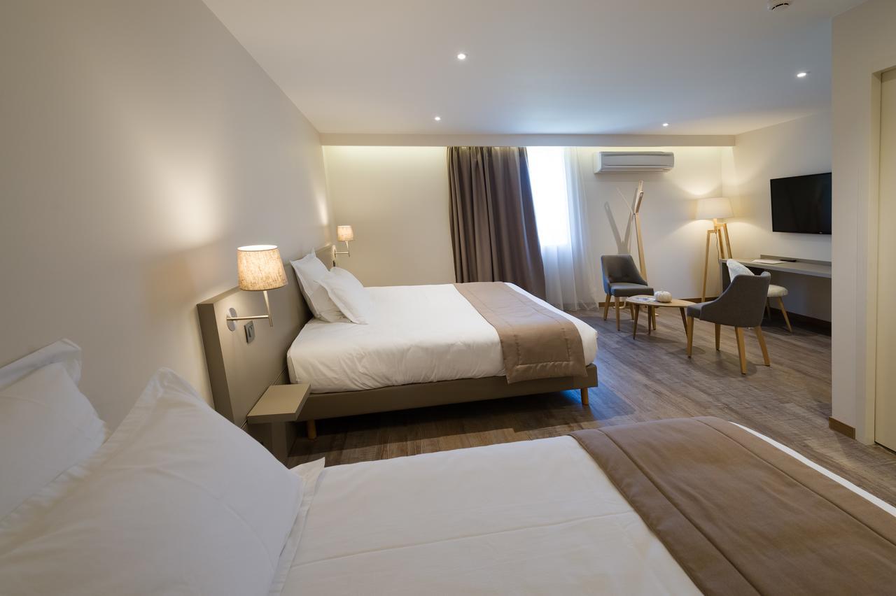 La Sorelle Hotel Golf Et Restaurant Villette-sur-Ain Exterior foto